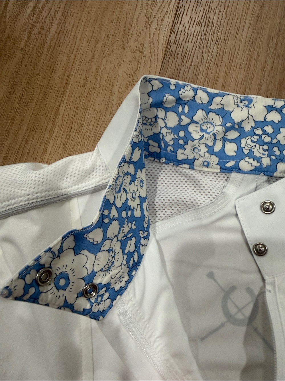 NWT chestnut Bay show shirt - Picture 3 of 4